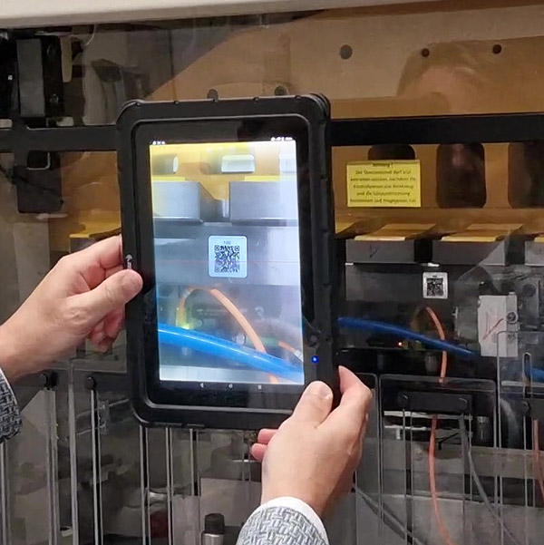 Wartung per QR-Code durchführen