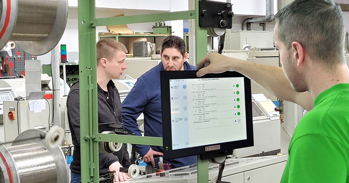 Einblick in Smart Factory Mit Digitalisierung einfach Auftragsdaten aus dem ERP System hinunter zur Maschinensteuerung