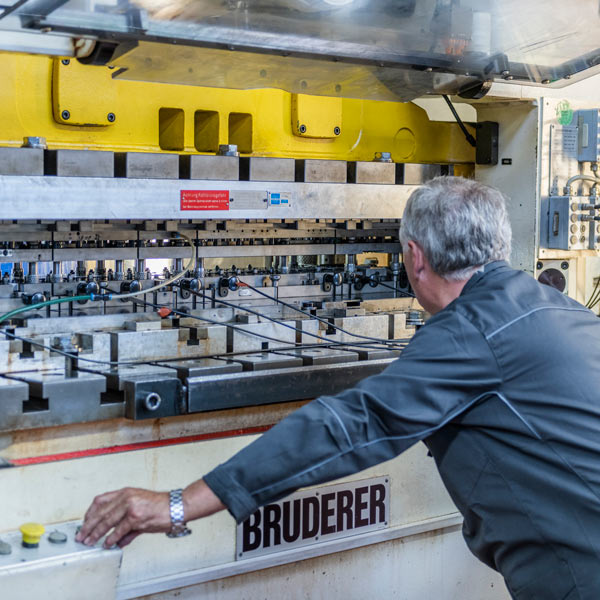 Wartung von Werkzeugen Tool Maintenance & Tooling Management
